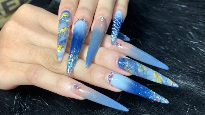 nail