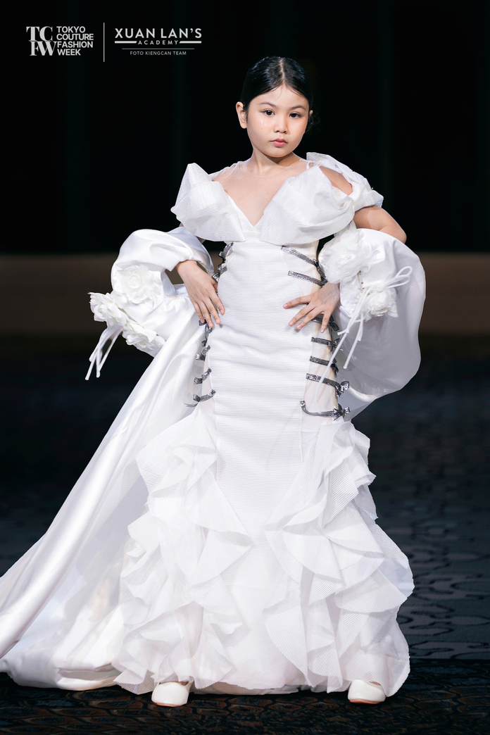 057TOKYO FW foto kiengcanteam