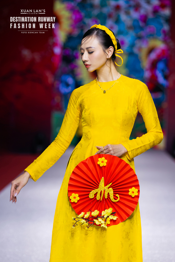 1820CHAO XUAN XUANLAN 2025.FOTO KIENGCAN