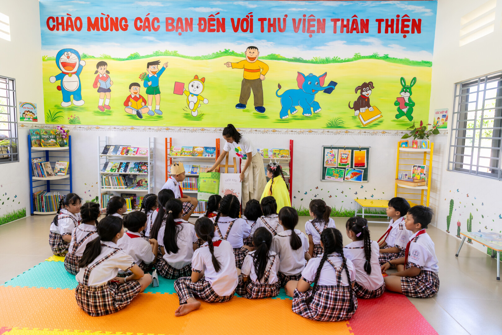 HHen Nie Khanh thanh thu vien than thien tai Dong Nai202