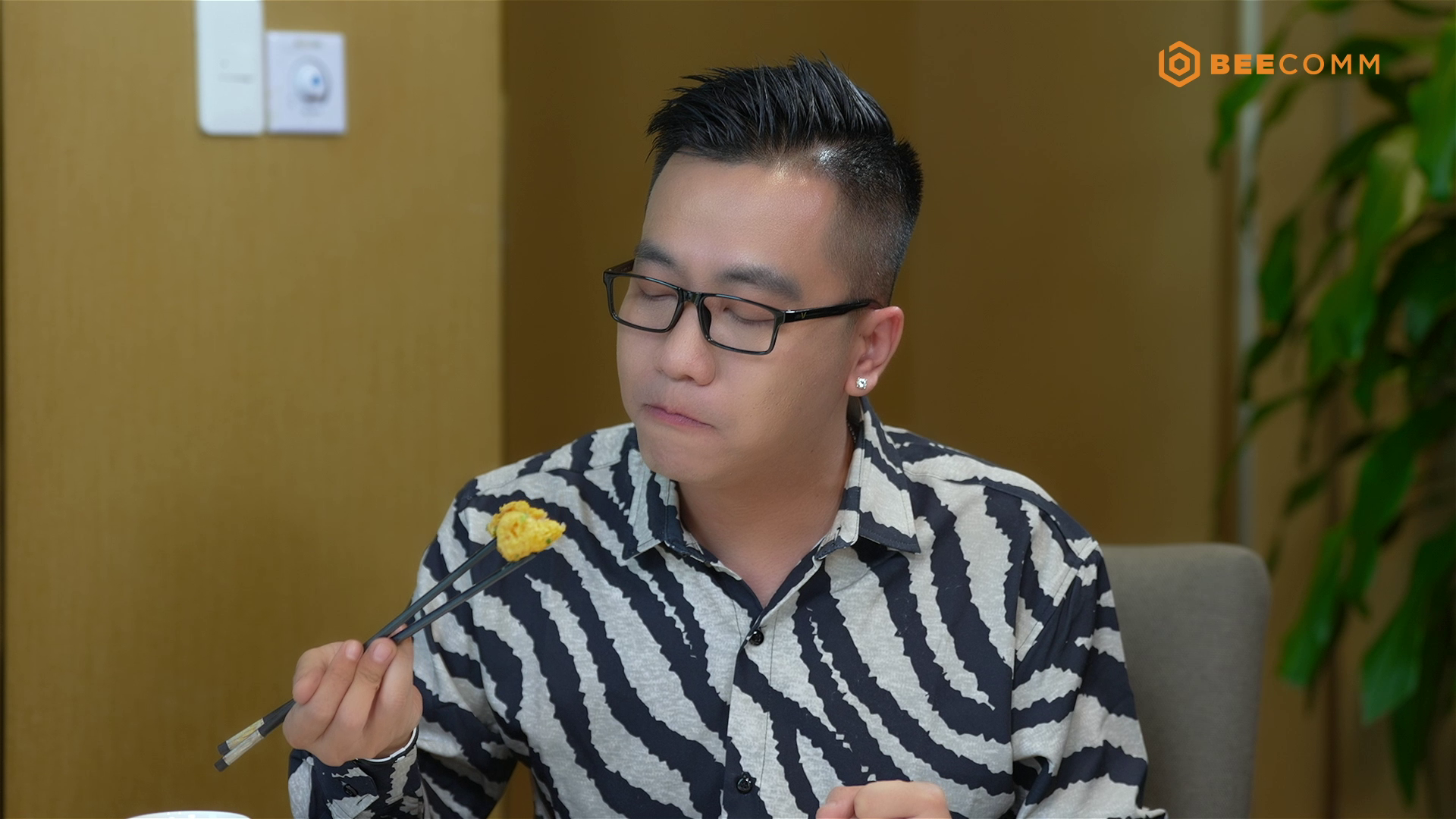 Quán ăn hạnh phúc
