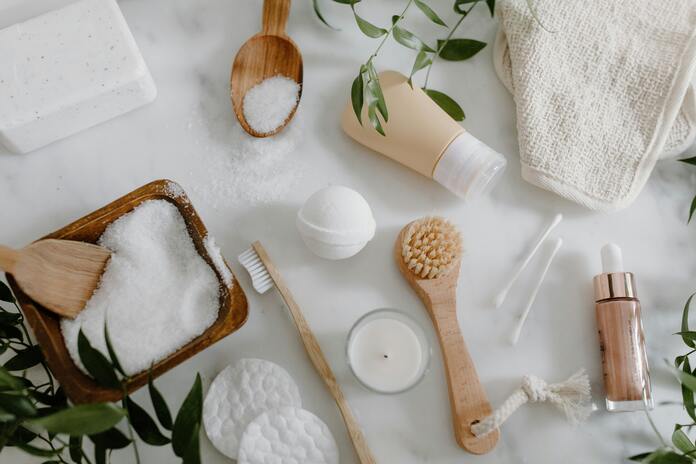 Travel-Friendly Skincare Routine for Healthy Skin on the Go 6 pexels tara winstead 6690866