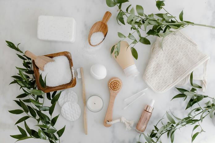 Travel-Friendly Skincare Routine for Healthy Skin on the Go 5 pexels tara winstead 6690884