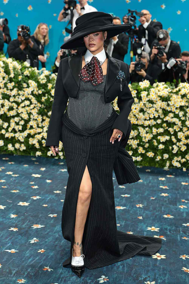 The Reigning Looks of the Met Gala 2025: A Celebration of "Tailored for You" 1 rihanna met gala 2025 marc jacobs suit