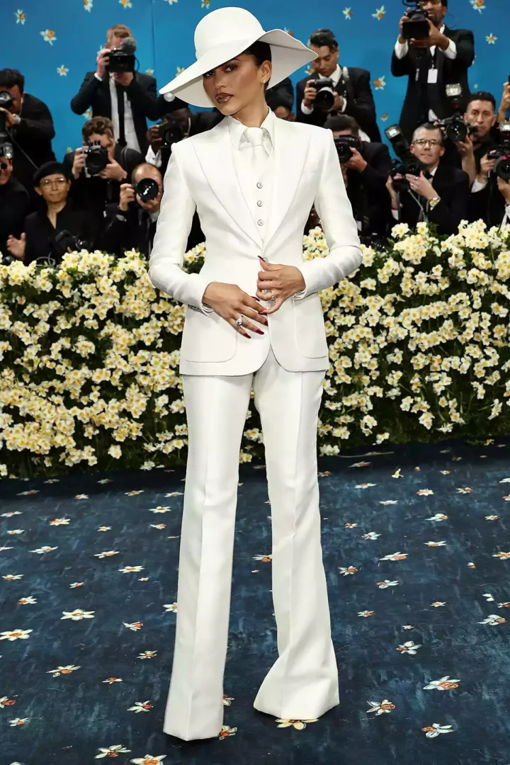 Nail-ing the Details: Who Won the Met Gala Manicure Moment? 8 zendaya arrivals met gala 2025 f6cf91997921464ba6a88fa26f94b777