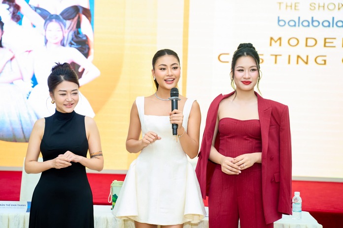 HOA HAU HOAN VU VIET NAM 2023 BUI XUAN HANH VA NGUOI DEP THE THAO TRAN THU HUYEN