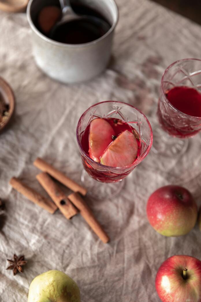 A surprising health habit: Apple cider vinegar before meals 1 pexels ekaterina bolovtsova 5662247