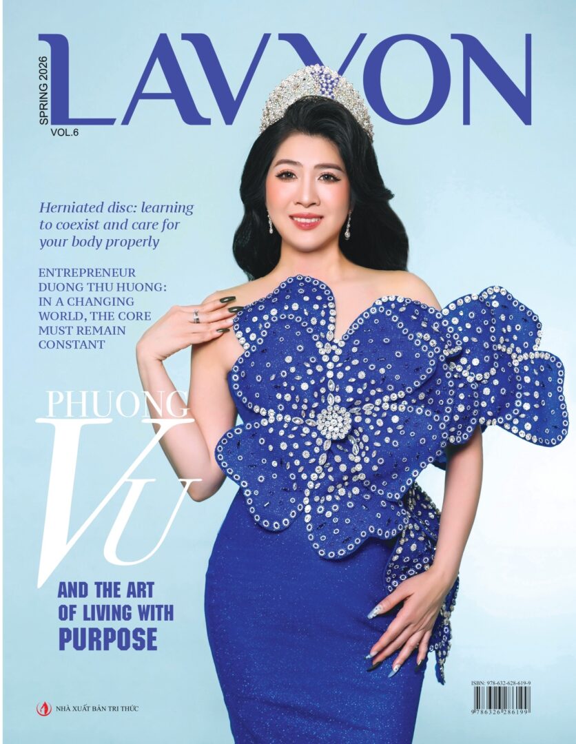 1 Cover Phuong Vu page 0001