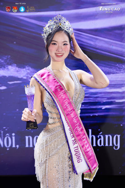 Tan Hoa khoi UEB Charming 2025