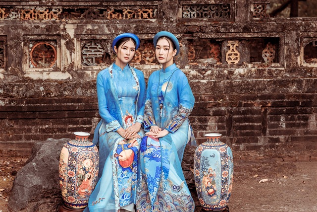 Hue Royal Court Music 2
