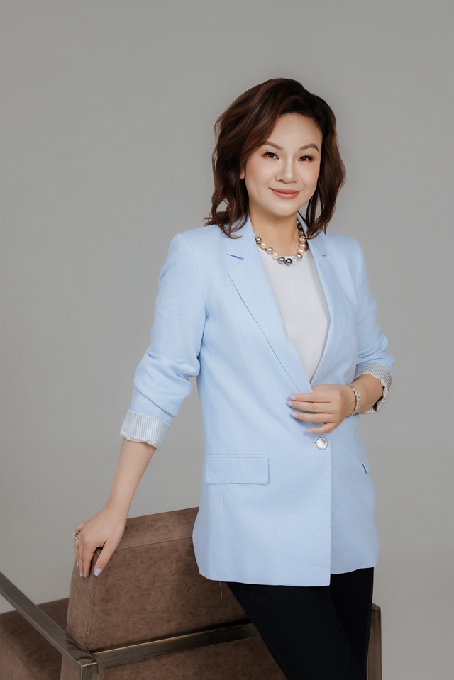 dr Elysabeth 2