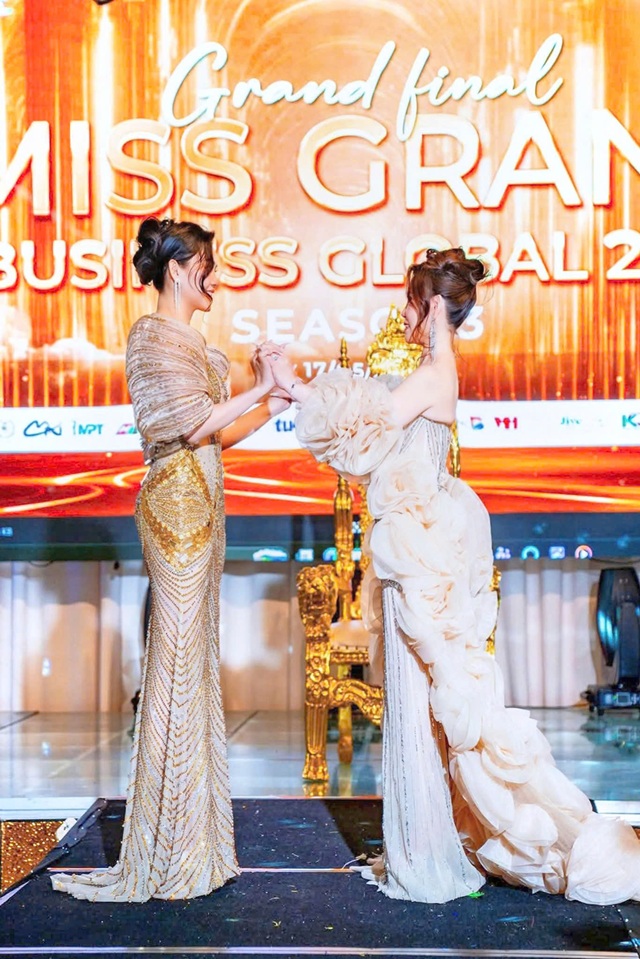 MAI PHUONG TRANG 3