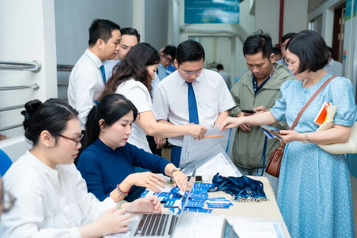 Global Standards, Better Care: Binh Dan Hospital Upgrades Urological Cancer Diagnostic Quality 6 Nhieu bac si tham du Hoi thao Tap huan chuan chau Au ve Giai phau benh Tiet nieu nam 2026